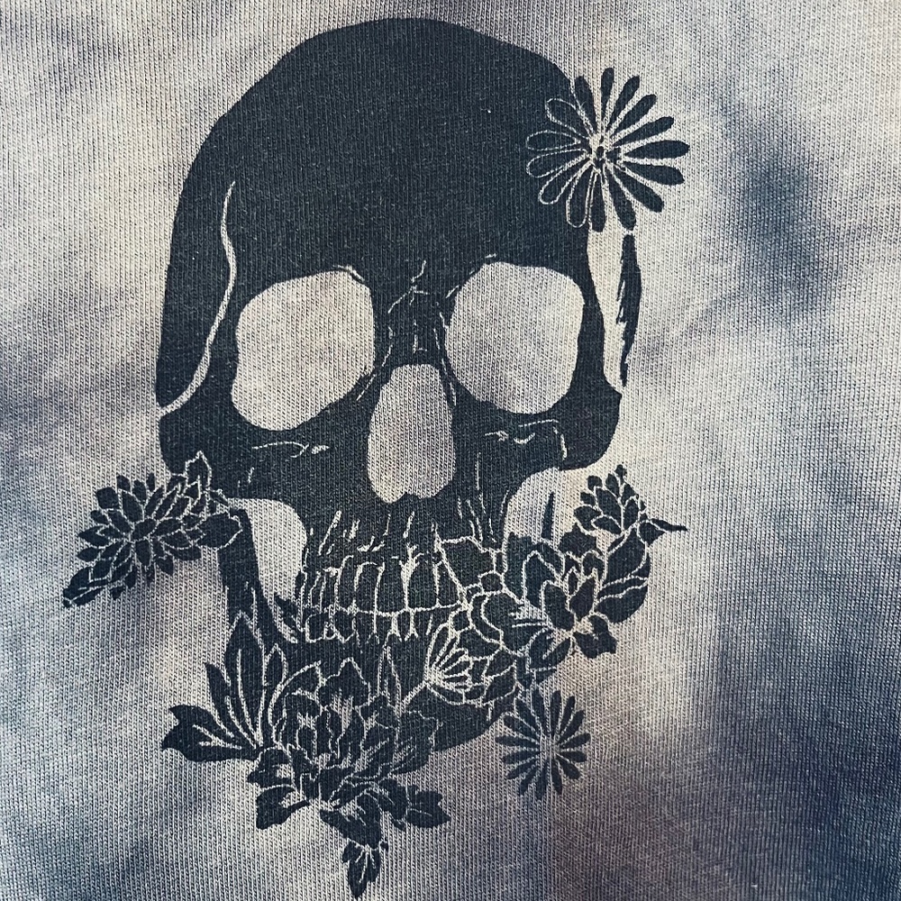 Torrid Active Gray Tiedye Skull T-Shirt
